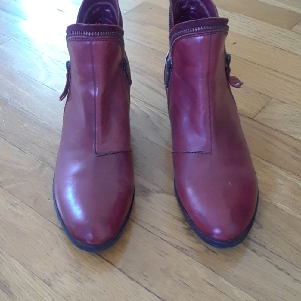Ankle boots